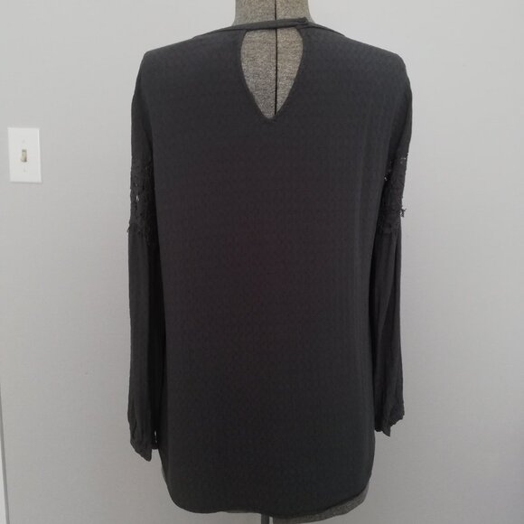 Camber & Grace Long Sleeve Blouse with Lace - Size L - Picture 4 of 8
